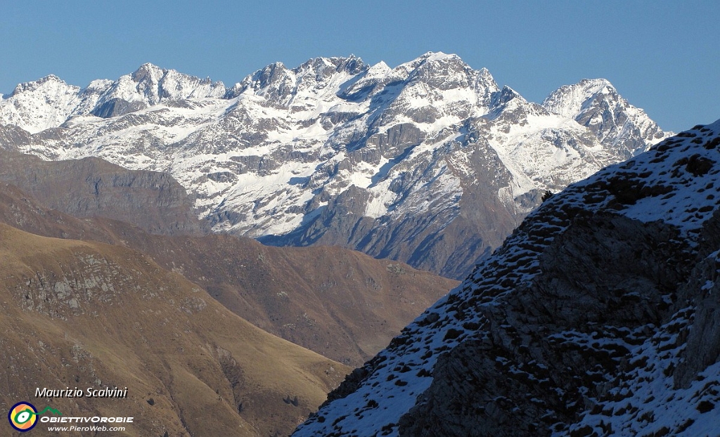 19 Si apre il panorama sui tremila orobici....JPG